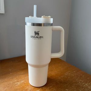 Sold Out OG Stanley Adventure Quencher 40oz